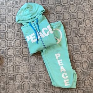 PEACE love World sweat set